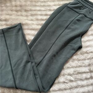 nwt lululemon soft stream pants